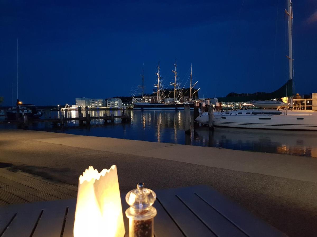 Ferienwohnung "Klarschiff" Travemuende Fusslaeufig Zum Strand Lübeck Exteriör bild